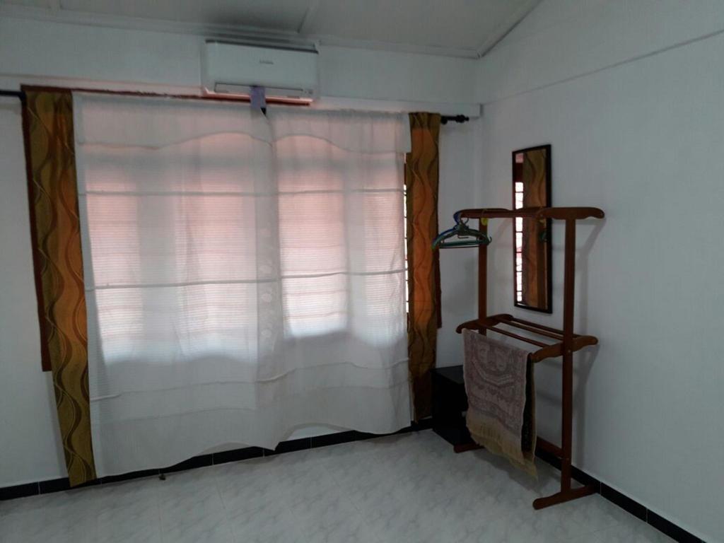Nur Muslim Homestay At Kota Bharu Exterior photo